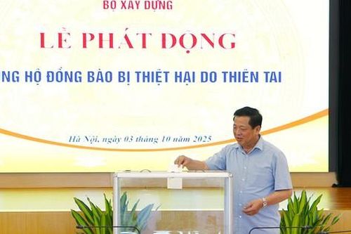Bộ Xây dựng quyên góp, ủng hộ đồng bào bị thiệt hại do cơn bão số 10