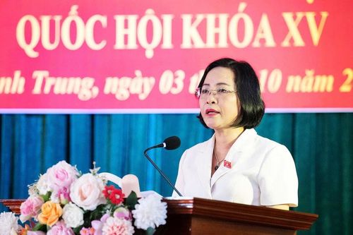 Phó Chủ tịch Quốc hội Nguyễn Thị Thanh tiếp xúc cử tri tại Ninh Bình