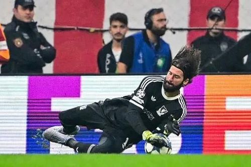 Liverpool mất Alisson Becker trong sáu tuần