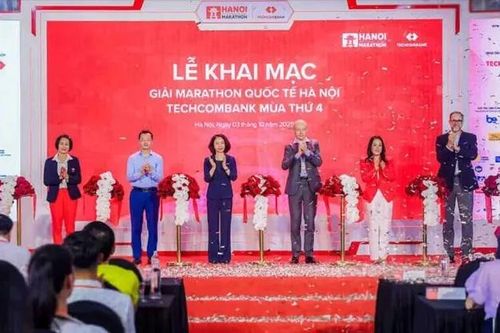 Khai mạc Giải marathon quốc tế Hà Nội Techcombank
