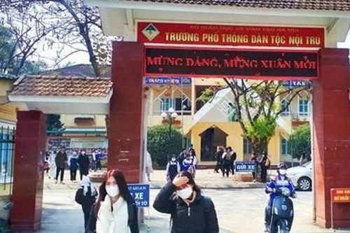 Hà Nội hỗ trợ học sinh trường dân tộc nội trú 15kg gạo/tháng