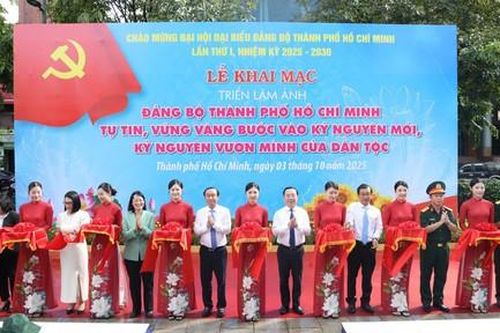 Đồng loạt khai mạc triển lãm ảnh chào mừng Đại hội đại biểu Đảng bộ TPHCM lần thứ I