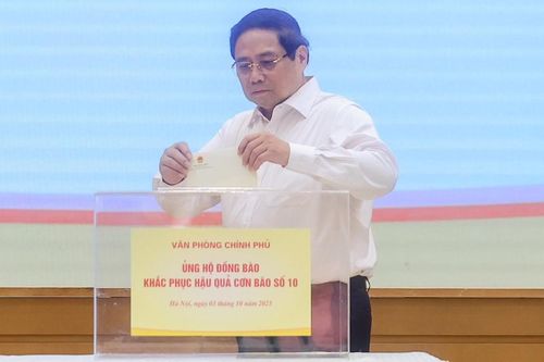 Thủ tướng và lãnh đạo Chính phủ ủng hộ đồng bào bị thiệt hại do bão lũ