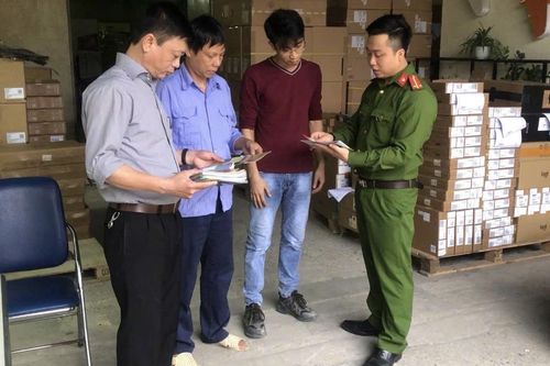 Cán bộ phường, Tổ trưởng dân phố, Chi bộ khu dân cư nâng cao kỹ năng chữa cháy