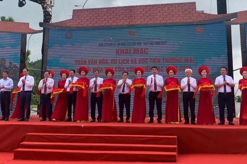 Nhiều nét mới tại Tuần Văn hóa, Du lịch và Xúc tiến Thương mại Lễ hội mùa Thu Côn Sơn – Kiếp Bạc