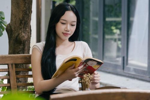 Quán cà phê TP.HCM tặng 500.000 đồng cho khách đọc sách đủ 100 giờ