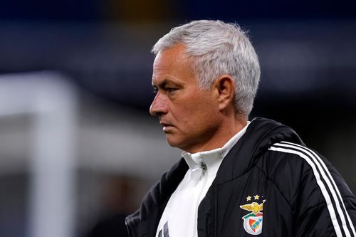 Đội của Mourinho dính virus