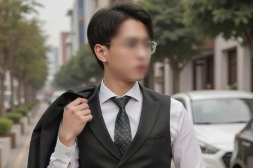 'Tổng tài ra lệnh đánh người' bị tố nhận vơ từ thiện