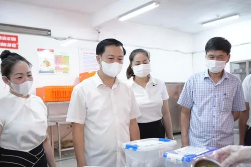 Từ ngày 6/10, đoàn liên ngành kiểm tra đột xuất bữa ăn bán trú cho học sinh Hà Nội