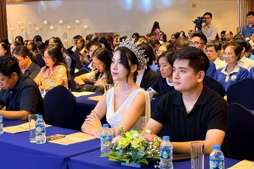 Lan tỏa thông điệp 'không thuốc lá' qua các cuộc thi nhan sắc