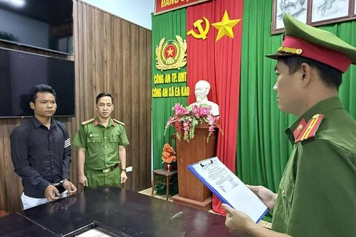 Bắt đối tượng dụ dỗ bé gái 13 tuổi quan hệ tình dục