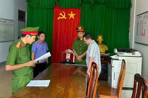 Vì sao cựu Giám đốc CDC Bình Thuận bị bắt giam?