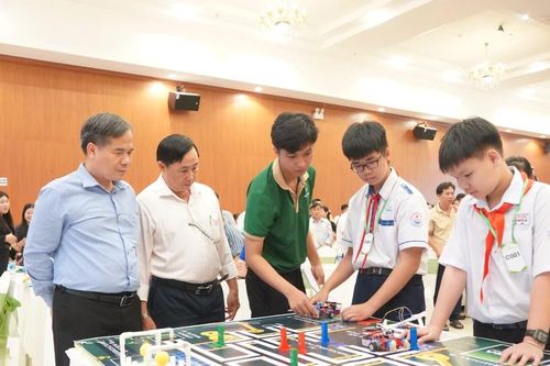 Những khoảnh khắc đáng nhớ tại Cuộc thi Robothon TP Cần Thơ 2025
