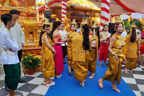 Bản sắc văn hóa truyền thống gắn kết với nhịp sống hiện đại