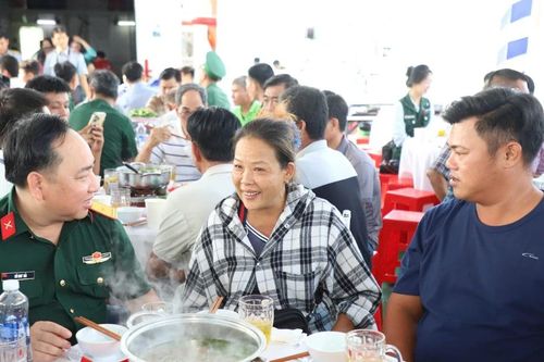 Ngư dân mong chính quyền giới thiệu thương lái 'VIP' đưa thương hiệu hải sản Việt vươn xa