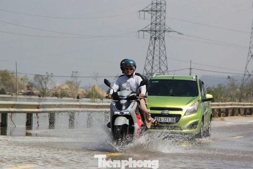 Nước lũ rút, Quốc lộ 1A qua Hà Tĩnh thông tuyến trở lại