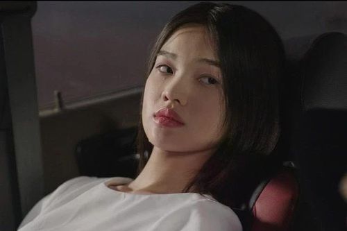 Phim 'Đồi hành xác' thông báo ngừng chiếu
