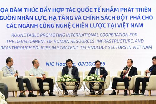 Dấu ấn đặc biệt của CMC tại Triển lãm Quốc tế Đổi mới sáng tạo Việt Nam 2025