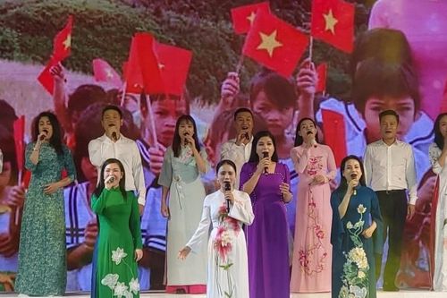Thưởng 15 triệu đồng cho sáng tác ca khúc, thơ 'Việt Nam kỷ nguyên vươn mình'