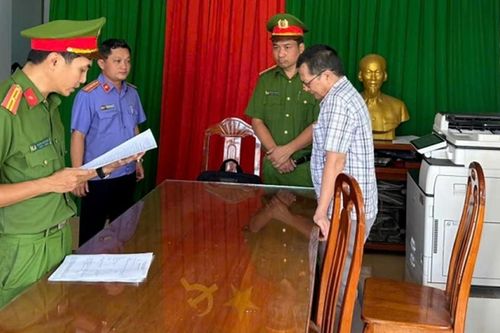 Hé lộ sai phạm khiến cựu lãnh đạo bệnh viện và CDC Bình Thuận bị bắt