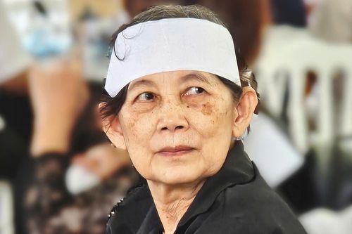 Ly hôn hàng chục năm, người vợ đầu vẫn chăm sóc Thế Hiển giai đoạn cuối đời
