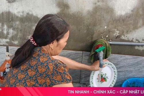 Nỗ lực khắc phục hậu quả mưa bão, cấp nước kịp thời cho người dân
