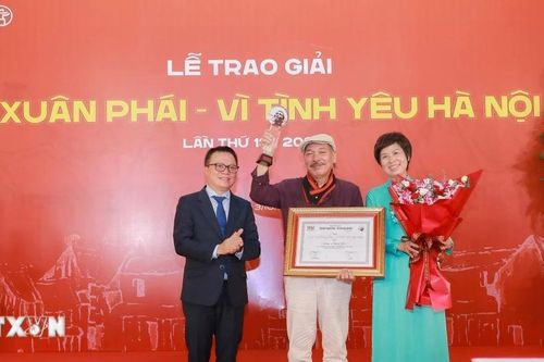 Toàn cảnh Lễ trao Giải thưởng Bùi Xuân Phái-Vì tình yêu Hà Nội lần thứ 18
