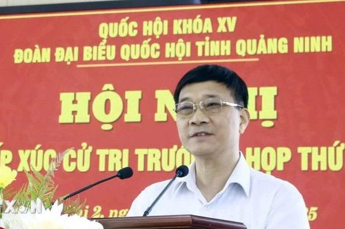 Phó Chủ tịch Quốc hội Vũ Hồng Thanh tiếp xúc cử tri Quảng Ninh