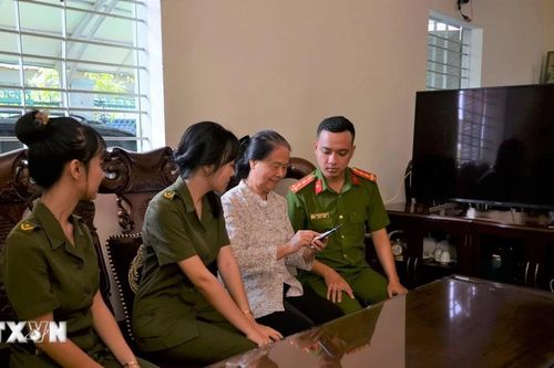 Thành phố Hồ Chí Minh thực hiện mô hình 'Tổ công tác 3 trong 1'