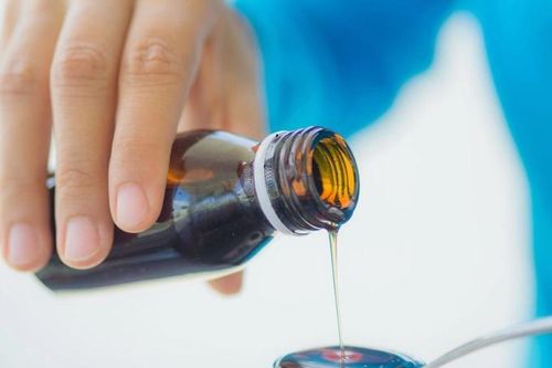 Ấn Độ khuyến cáo sử dụng sirô ho cho trẻ em một cách hợp lý