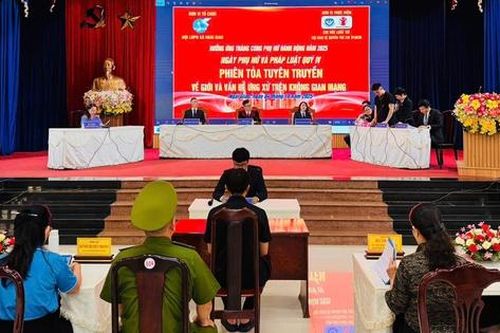 Phiên tòa tuyên truyền giúp học sinh hiểu rõ hơn về trách nhiệm của công dân số