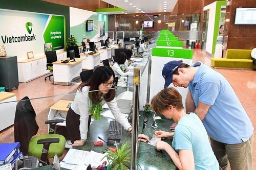 Lãi suất huy động Vietcombank duy trì ổn định trong tháng 10/2025