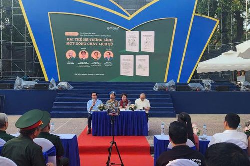 Giới thiệu bộ sách 'Hai thế hệ tướng lĩnh, một dòng chảy lịch sử'