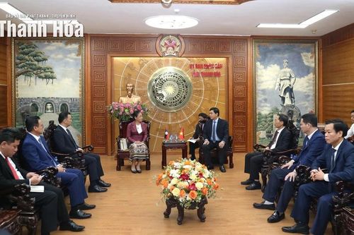 Chủ tịch UBND tỉnh Nguyễn Hoài Anh tiếp xã giao Thứ trưởng Bộ Văn hóa và Du lịch Lào