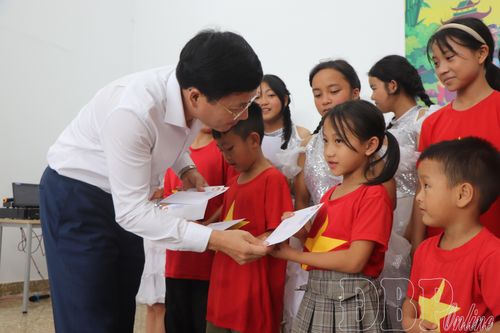 Ấm áp Tết Trung thu cho trẻ em tại Cơ sở Bảo trợ xã hội tổng hợp tỉnh