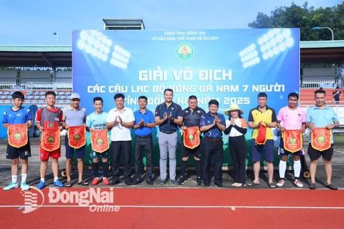31 đội bóng tranh tài Giải Vô địch các Câu lạc bộ bóng đá nam 7 người tỉnh Đồng Nai