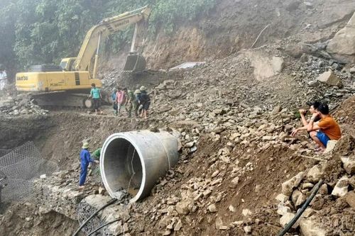 Vượt khó đảm bảo thông suốt những tuyến đường