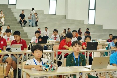 Lào Cai: Khai mạc Cuộc thi Sáng tạo Robotics năm 2025