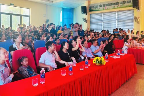 Giao lưu văn nghệ 'Vui Tết Trung thu' năm 2025