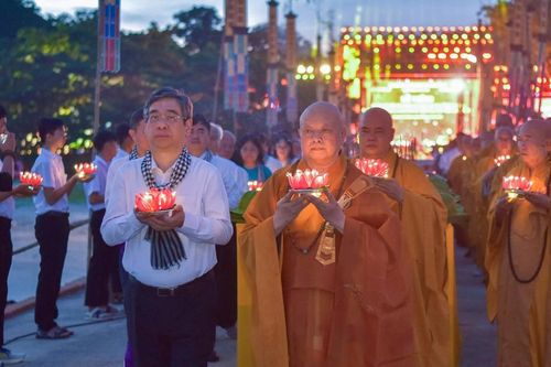 Trang nghiêm Lễ tưởng niệm các anh hùng liệt sĩ, chiến sĩ tại Cầu Tàu 914 - Côn Đảo lịch sử