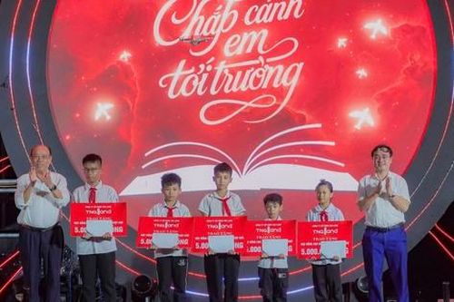 Đêm hội Trung thu đầu tiên tại Homie City: Gắn kết cộng đồng, lan tỏa giá trị sống