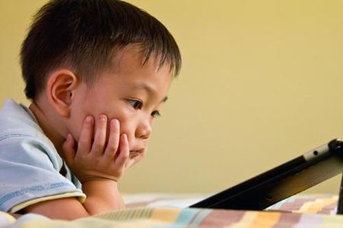 Smartphone có còn 'tự do' với tuổi teen?