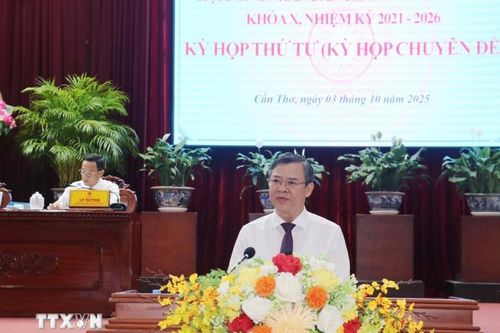 Ông Trương Cảnh Tuyên được bầu giữ chức Chủ tịch UBND TP Cần Thơ