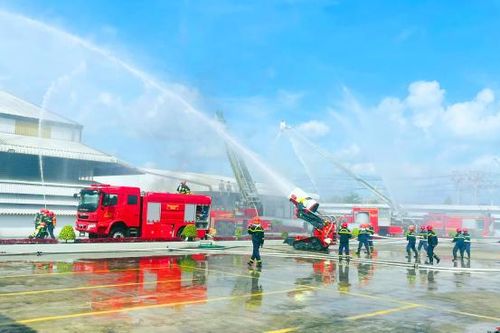 Diễn tập cứu hộ, cứu nạn từ tình huống giả định xảy ra động đất 8,0 độ richter