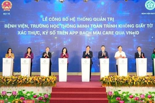 Công bố bệnh viện thông minh không giấy tờ, số hóa toàn trình đầu tiên ở Việt Nam
