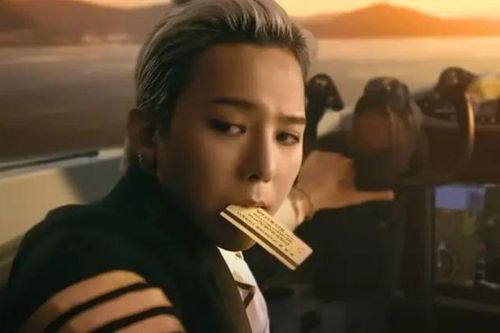 G-Dragon hóa phi công quảng bá cho Hội nghị APEC 2025