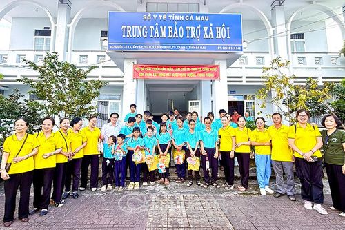 Ấm áp Trung thu tại Trung tâm Bảo trợ Xã hội
