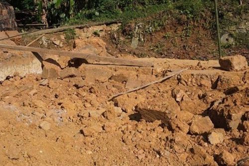 Đến giúp bố vợ tháo dỡ nhà, con rể tử vong thương tâm