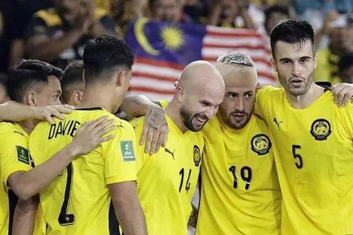 7 cầu thủ nhập tịch bị FIFA cấm giá trị gần bằng cả đội Malaysia