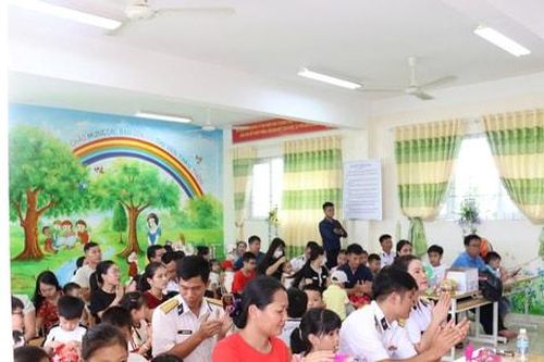 Khánh Hòa: Tưng bừng 'Đêm hội trăng rằm' với con em chiến sĩ tàu ngầm